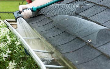 Holton Le Moor gutter cleaning costs